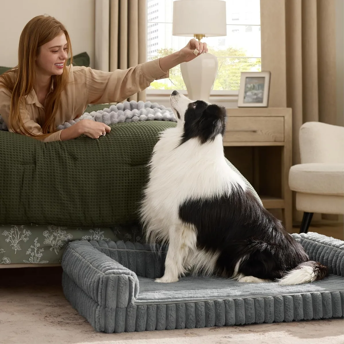 Bedsure Cama Perro Ortopédica Lavable Grandes Sofá Perro, 89x64cm, Gris | Sofá para Perros de Espuma Viscoelástica, Forro Impermeable, Funda Exterior Lavable a Máquina y Base Antideslizante foto 7